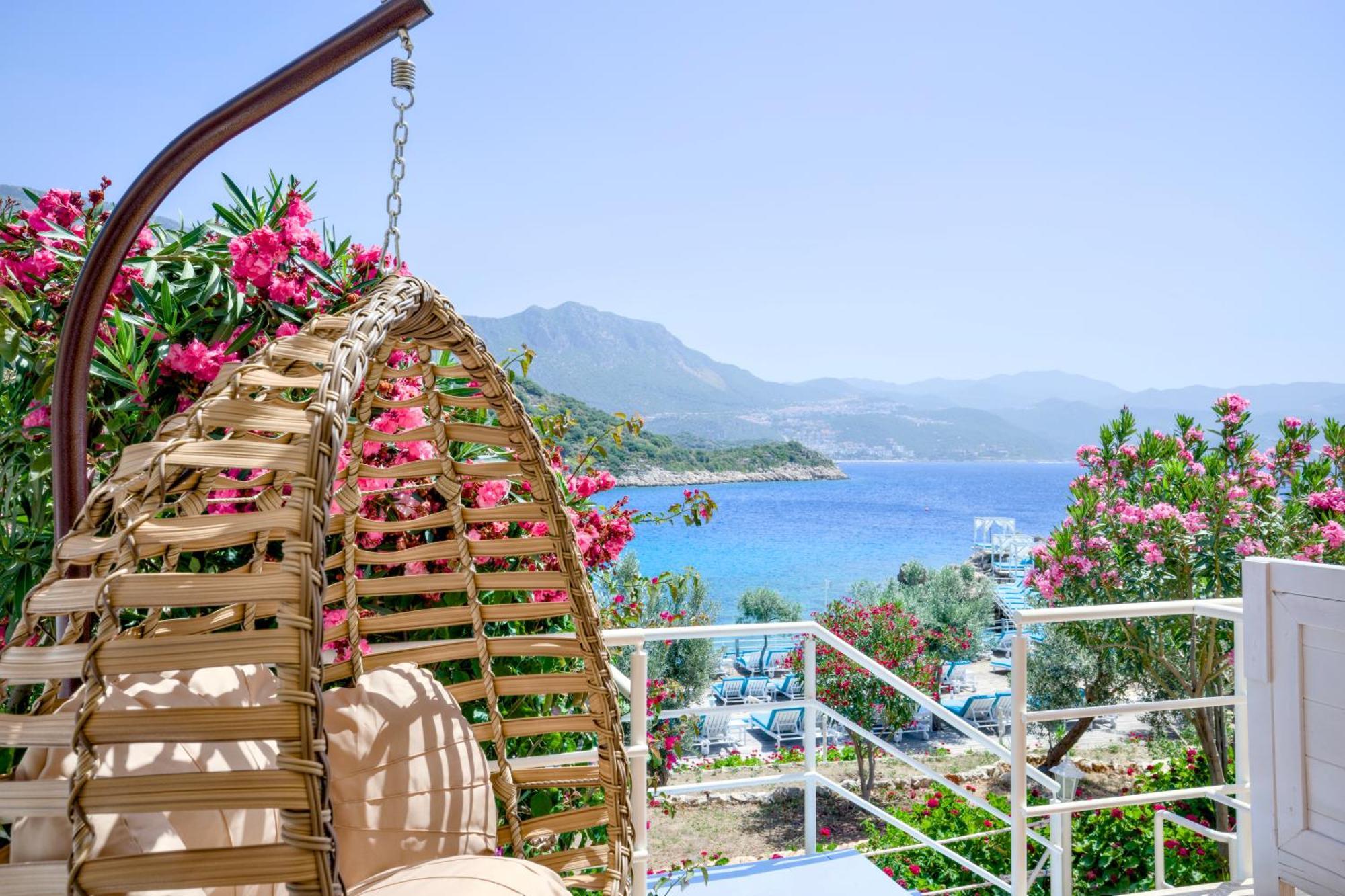 Blanca Beach Hotel Kas Exterior photo