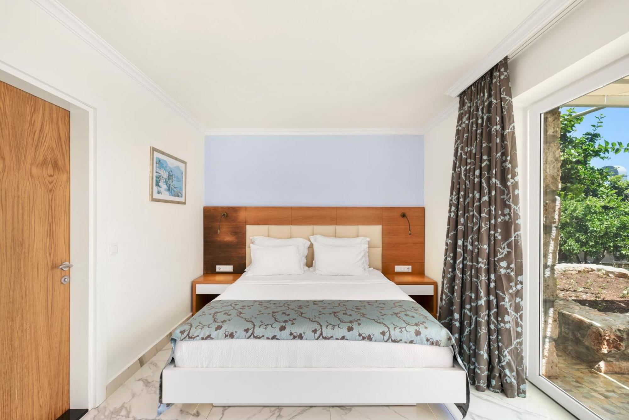 Blanca Beach Hotel Kas Exterior photo