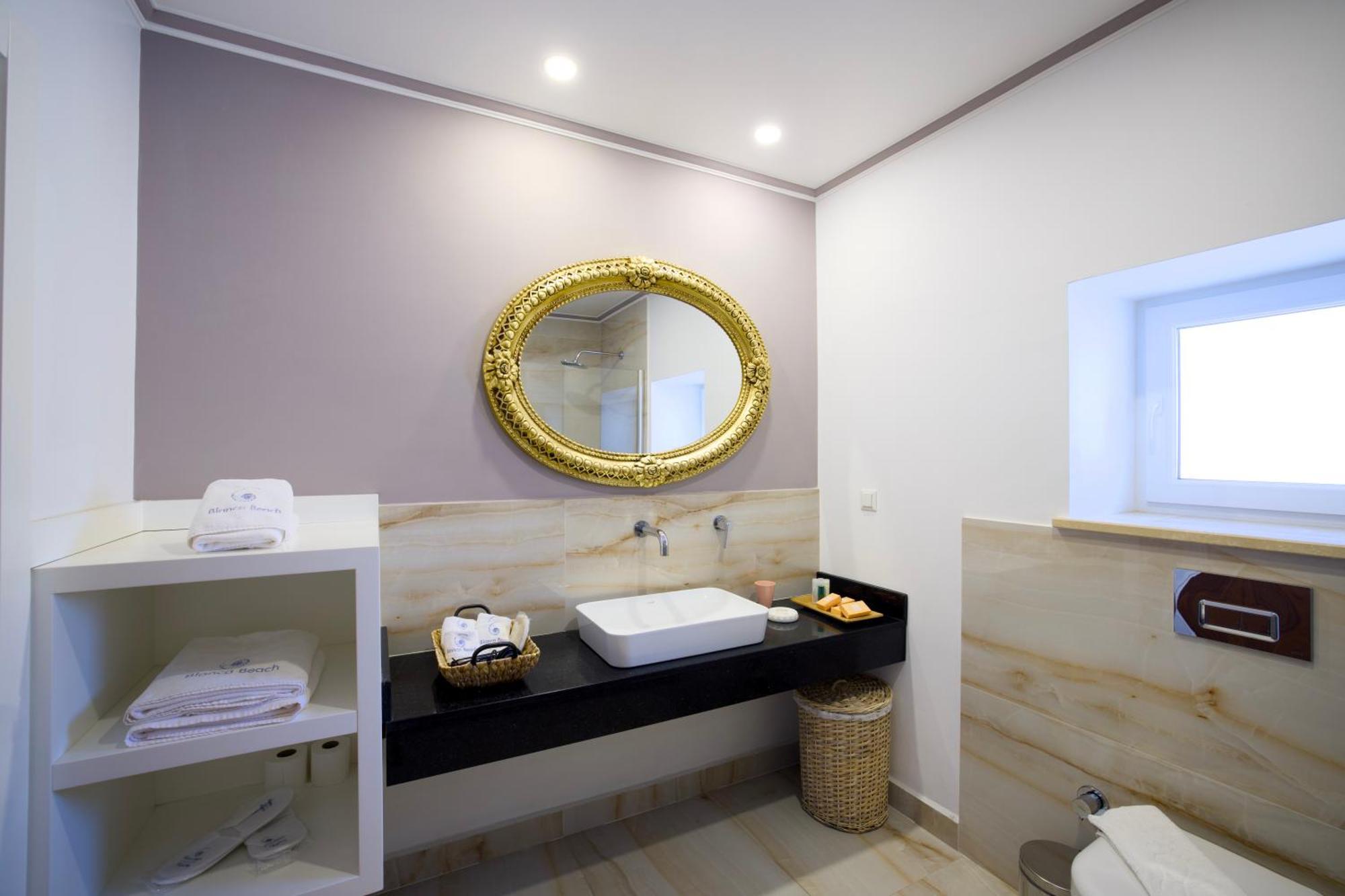 Blanca Beach Hotel Kas Exterior photo