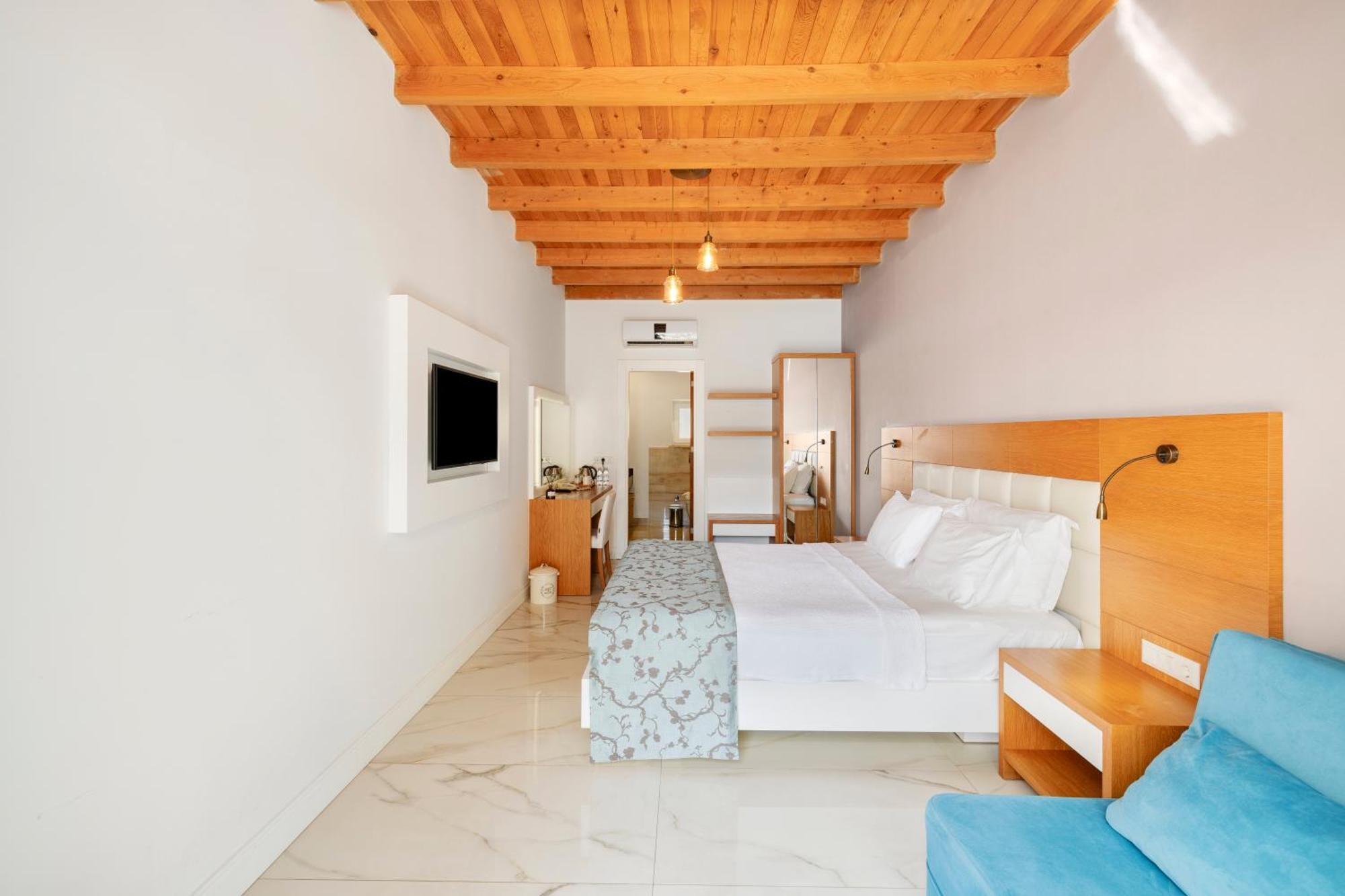 Blanca Beach Hotel Kas Exterior photo